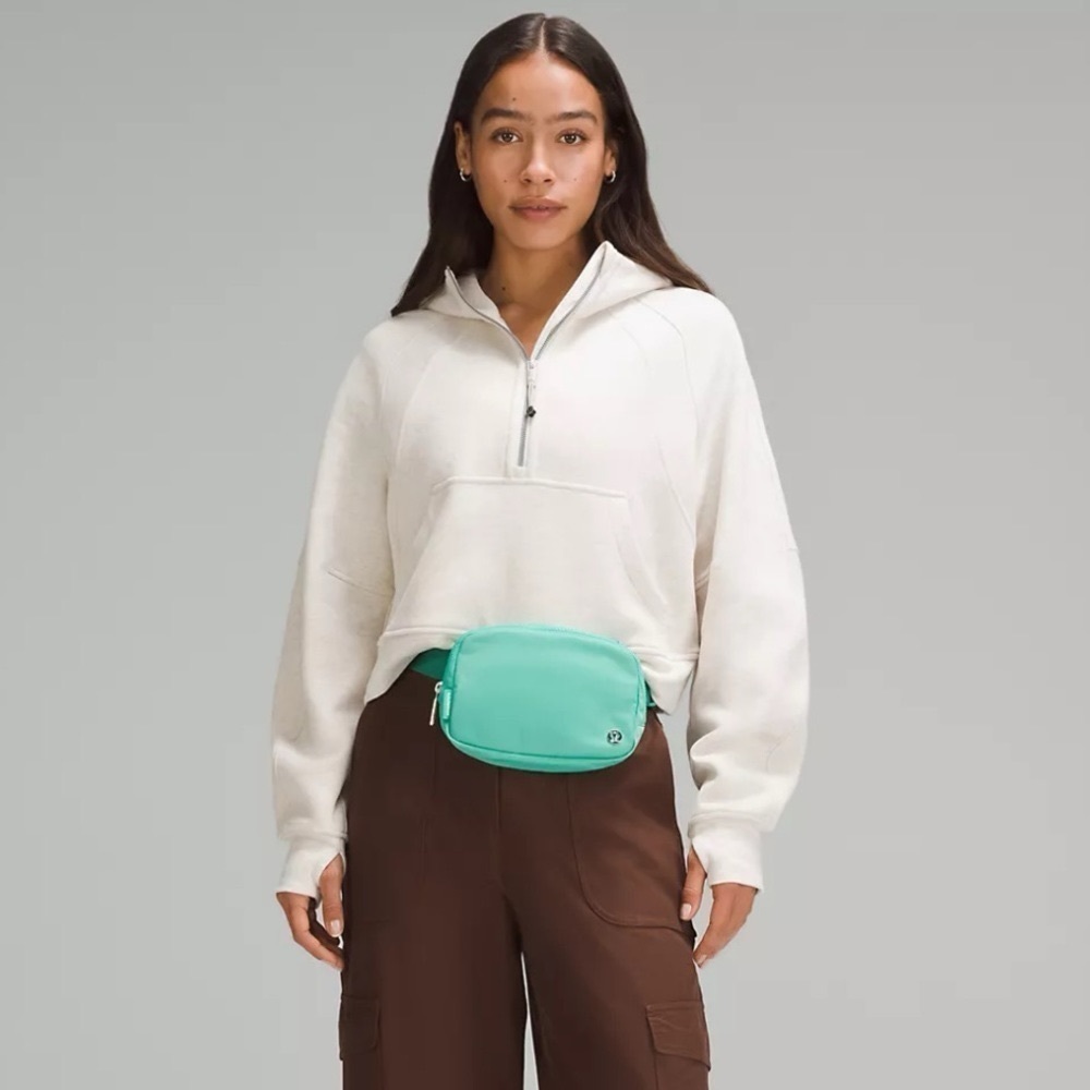 Lululemon Everywhere Belt Bag Paradise Green Crossbody Bag Fanny Pack Nwt - Picture 7 of 8